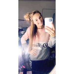 Meet your Posher, Kaylea